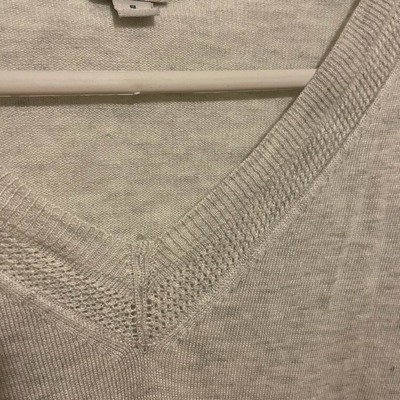 A New Day Lightweight V Neck Gray Sweater Size Small - Picture 4 of 7
